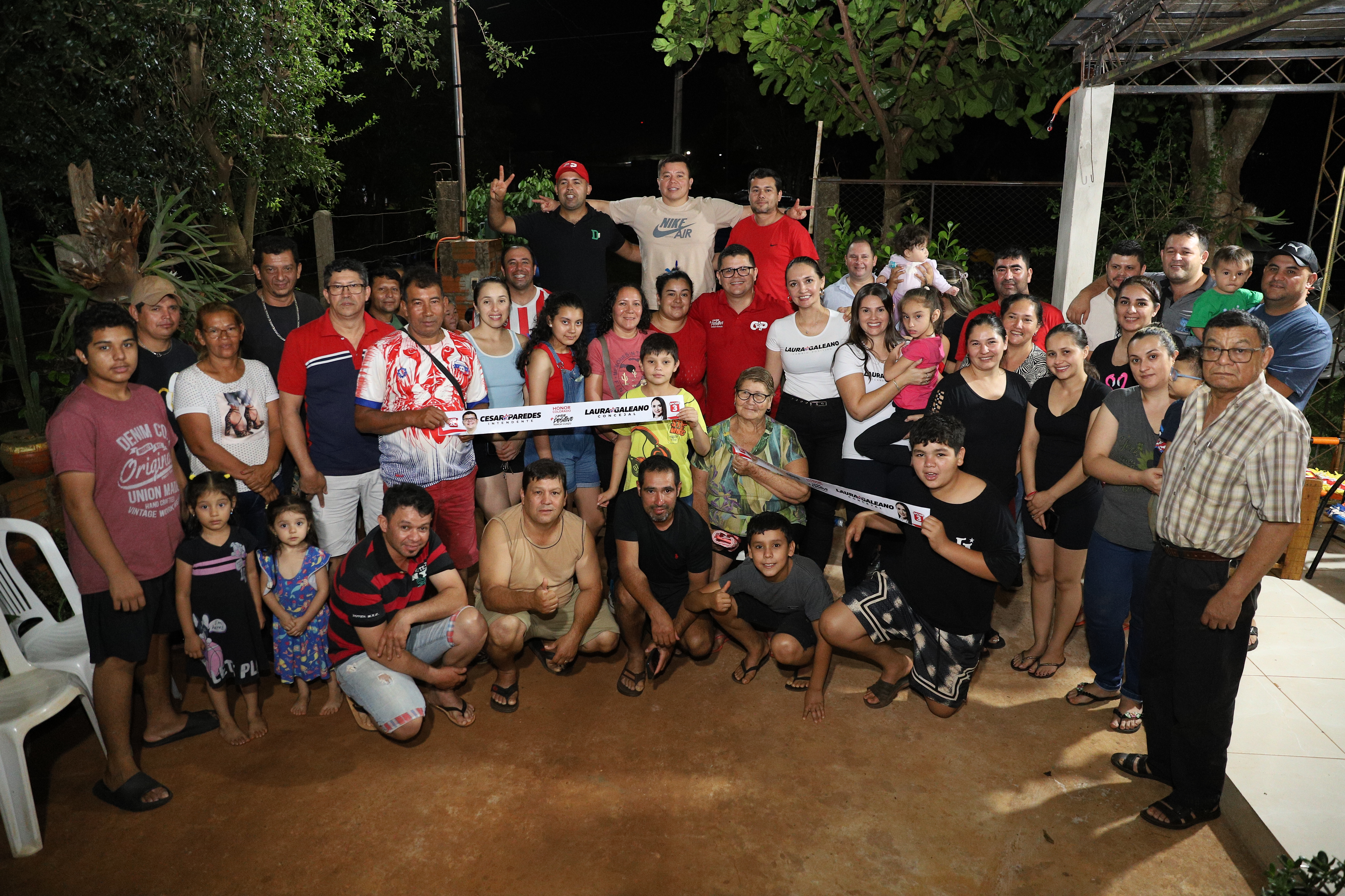 César Paredes en actividad comunitaria